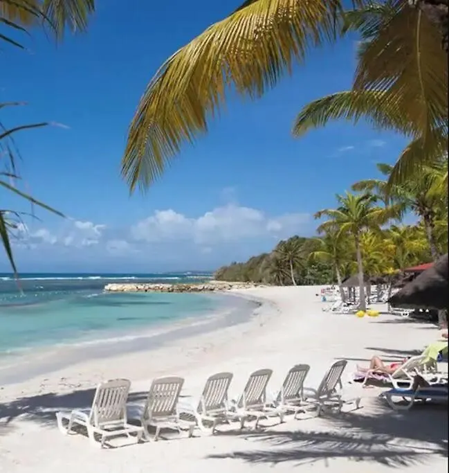 Studio Avec Vue Mer Exceptionnelle, Plage Et Piscine, Village Vacances Sainte-Anne